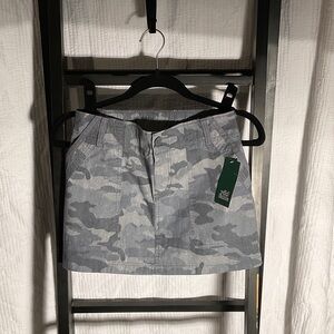 Wild Fable Gray Camouflage Skirt